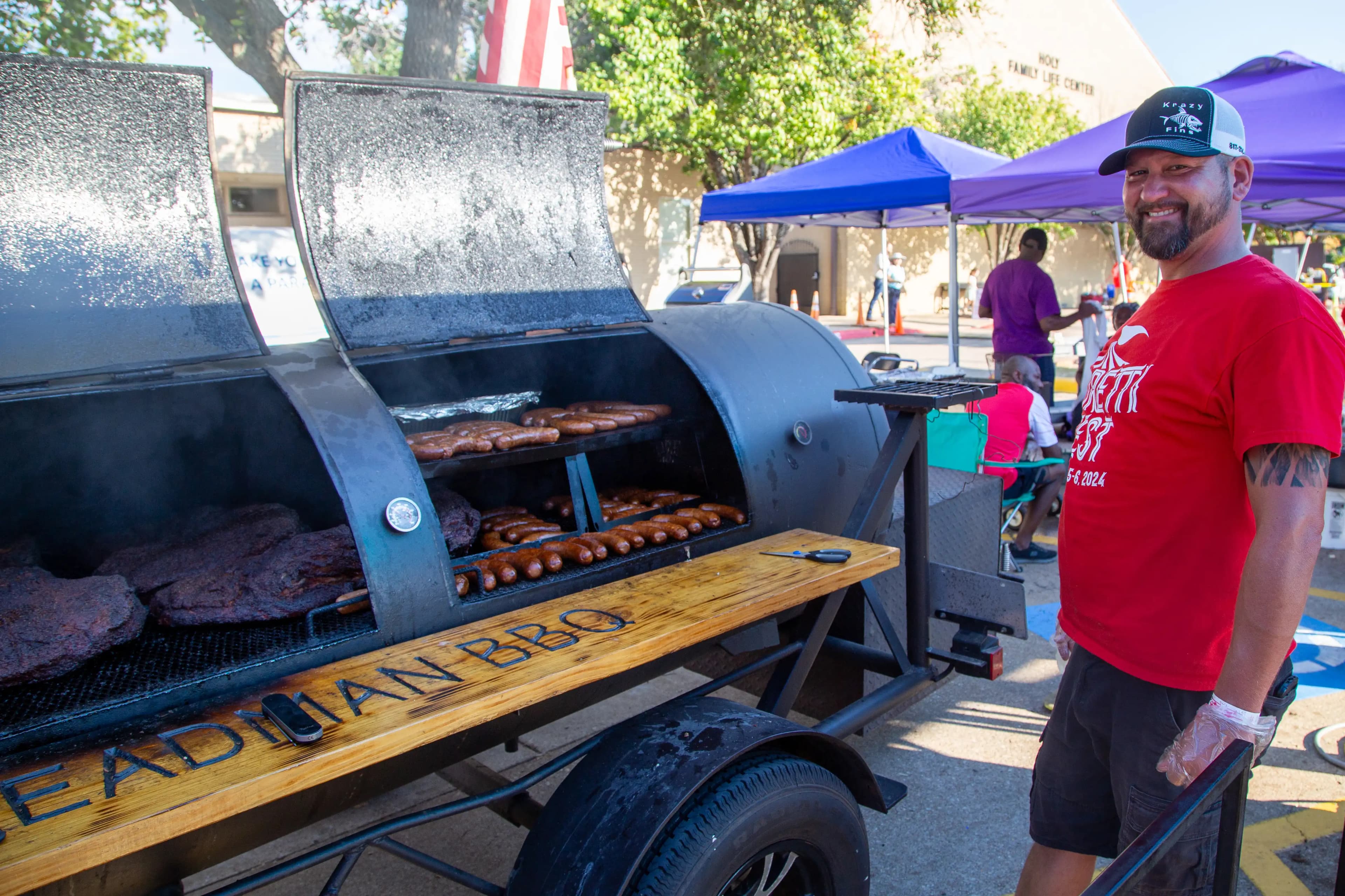 GorettiFest volunteer preparing food